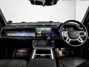 Land Rover Defender 110 D350 X-Dynamic HSE - Image 19