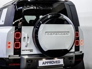 Land Rover Defender 110 D300 X-Dynamic HSE - Image 10