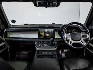 Land Rover Defender 110 D300 X-Dynamic HSE - Image 13