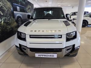 Land Rover Defender 110 D300 X-Dynamic HSE - Image 2