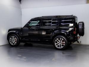 Land Rover Defender 110 D300 X - Image 7