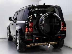 Land Rover Defender 110 D300 X - Image 9