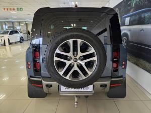 Land Rover Defender 110 D250 X-Dynamic SE - Image 4
