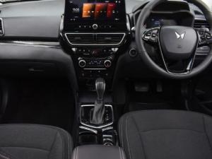 Mahindra XUV 3XO 1.2T AX5L - Image 7