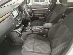 Renault Kiger 1.0 Turbo Intens manual - Image 11