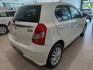 Toyota Etios hatch 1.5 Sprint - Image 12