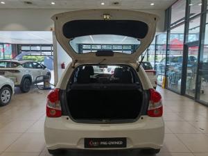 Toyota Etios hatch 1.5 Sprint - Image 5