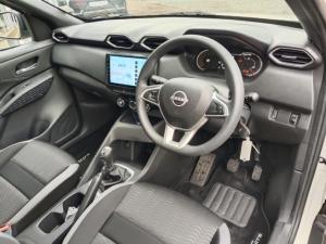 Nissan Magnite 1.0 Visia auto - Image 6