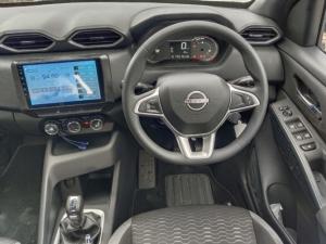 Nissan Magnite 1.0 Visia auto - Image 9