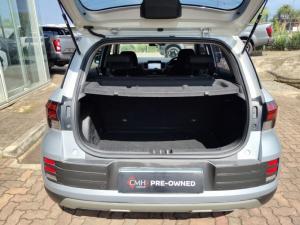 Hyundai Venue 1.2 Premium - Image 11