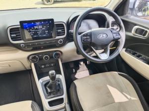Hyundai Venue 1.2 Premium - Image 6