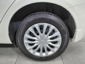 Suzuki Ciaz 1.5 GL manual - Image 8