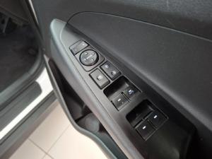 Hyundai Tucson 2.0 Premium auto - Image 10