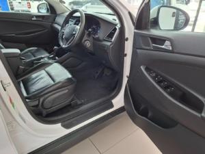 Hyundai Tucson 2.0 Premium auto - Image 11