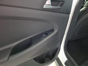 Hyundai Tucson 2.0 Premium auto - Image 7