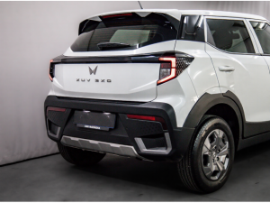 Mahindra XUV 3XO 1.2T MX2 manual - Image 18