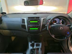 Toyota Hilux 4.0 V6 double cab Raider Dakar edition - Image 16