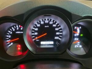 Toyota Hilux 4.0 V6 double cab Raider Dakar edition - Image 25