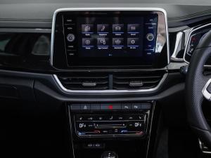Volkswagen T-Roc 2.0TSI 4Motion R-Line - Image 21