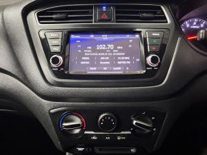 Hyundai i20 1.2 Motion - Image 18