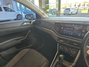 Volkswagen Polo hatch 1.0TSI Life auto - Image 14