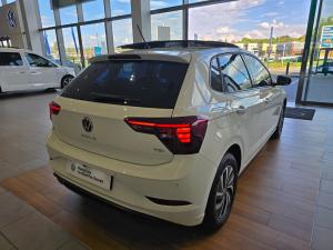Volkswagen Polo hatch 1.0TSI Life auto - Image 3