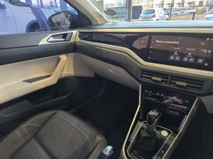 Volkswagen Polo sedan 1.0TSI Style - Image 16