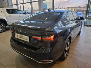 Volkswagen Polo sedan 1.0TSI Style - Image 2