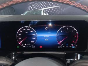 Mercedes-Benz GLA GLA200d Progressive - Image 11