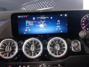 Mercedes-Benz GLA GLA200d Progressive - Image 13