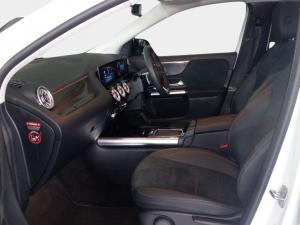 Mercedes-Benz GLA GLA200d Progressive - Image 14