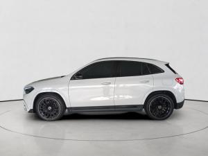 Mercedes-Benz GLA GLA200d Progressive - Image 4