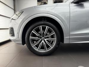Audi Q8 55TFSI quattro - Image 3