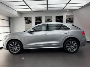 Audi Q8 55TFSI quattro - Image 4
