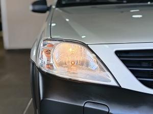 Nissan NP200 1.6i safety pack (aircon) - Image 12