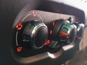 Nissan NP200 1.6i safety pack (aircon) - Image 14