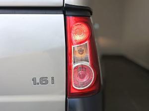 Nissan NP200 1.6i safety pack (aircon) - Image 17