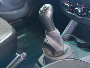 Nissan NP200 1.6i safety pack (aircon) - Image 24