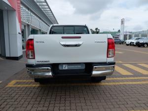Toyota Hilux 2.4GD-6 double cab Raider manual - Image 5