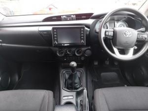 Toyota Hilux 2.4GD-6 double cab Raider manual - Image 6