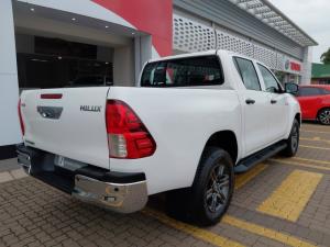 Toyota Hilux 2.4GD-6 double cab Raider manual - Image 2