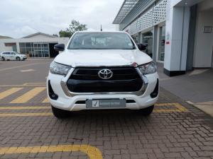 Toyota Hilux 2.4GD-6 double cab Raider manual - Image 4