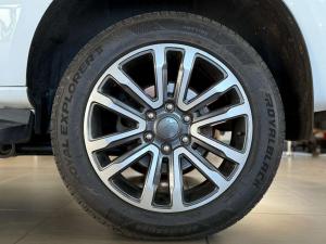 Ford Everest 2.0D BI-TURBO LTD 4X4 automatic - Image 10
