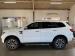 Ford Everest 2.0D BI-TURBO LTD 4X4 automatic - Thumbnail 3