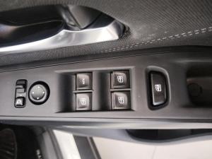 Nissan Magnite 1.0 Visia manual - Image 17