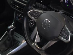 Volkswagen Polo hatch 1.0TSI Life auto - Image 17