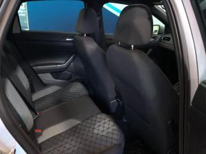 Volkswagen Polo hatch 1.0TSI R-Line - Image 16