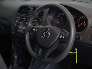 Volkswagen Polo Vivo hatch 1.6 Comfortline auto - Image 19