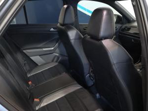 Volkswagen T-Roc 2.0TSI 4Motion R-Line - Image 17
