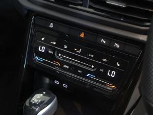 Volkswagen T-Roc 2.0TSI 4Motion R-Line - Image 8